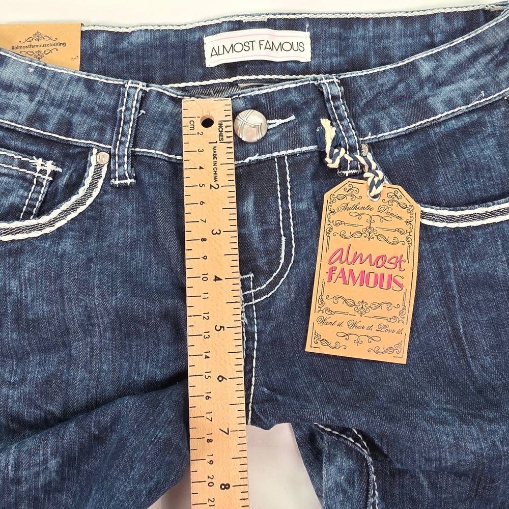 New Almost Famous Womens Dark Wash Cuffed Bermuda Denim Shorts Size 3 NWT - Picture 5 of 7